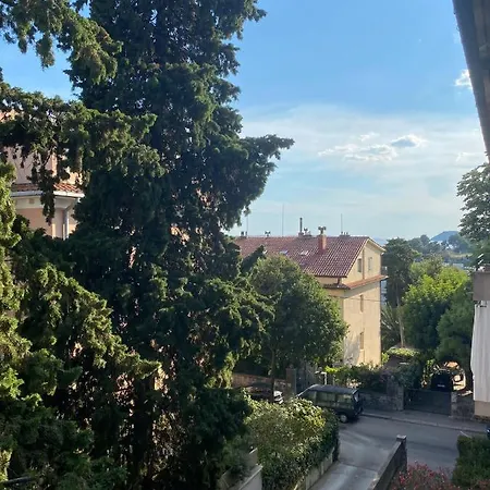 Specious And Newly Decorated At Bacvice