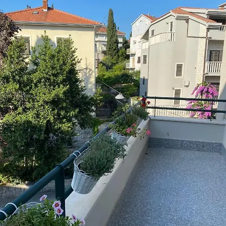 Appartamento Specious And Newly Decorated At Bacvice *