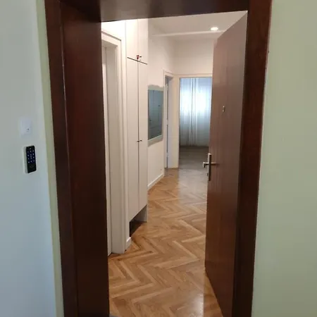 Appartamento Specious And Newly Decorated At Bacvice Spalato