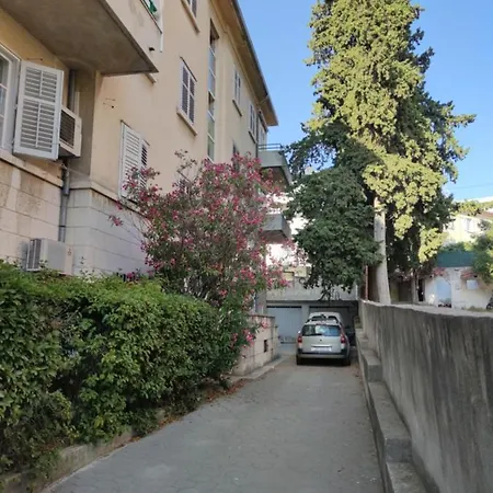 Appartamento Specious And Newly Decorated At Bacvice *