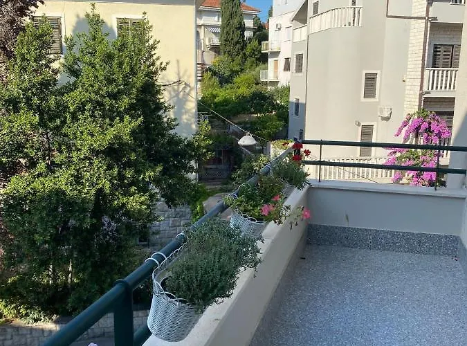 Appartamento Specious And Newly Decorated At Bacvice *