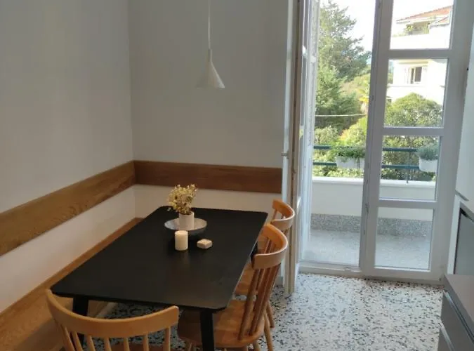 Appartamento Specious And Newly Decorated At Bacvice *