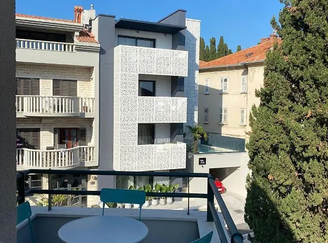 Specious And Newly Decorated At Bacvice * Split