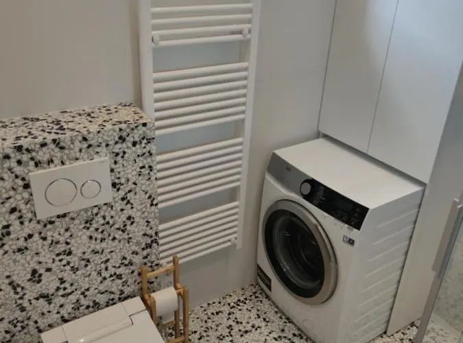 Specious And Newly Decorated At Bacvice *