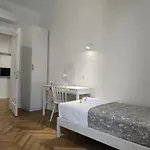 Specious And Newly Decorated At Bacvice Apartamento *