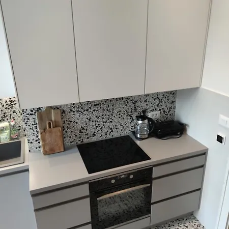 Specious And Newly Decorated At Bacvice Lägenhet *